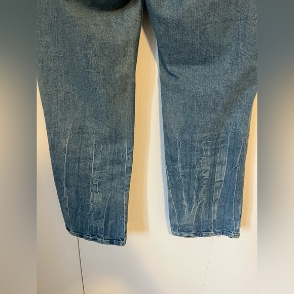 EUC | Guess | 1981 Straight | Light Blue Cropped Jeans - Picture 8 of 10